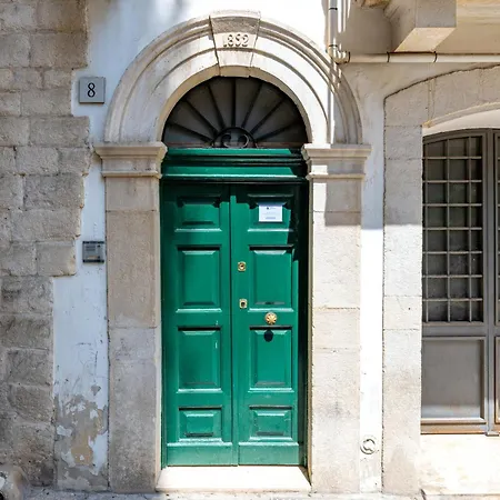 Palazzo Dama - Live Like A Local In Vecchia * Bari