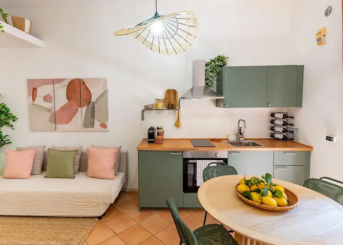 Palazzo Dama - Live Like A Local In Vecchia Appartamento