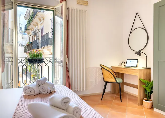 Palazzo Dama - Live Like A Local In Vecchia