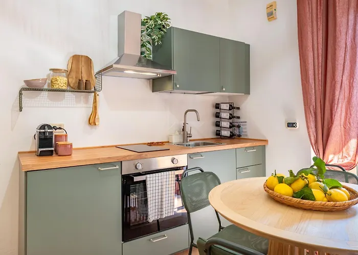 Palazzo Dama - Live Like A Local In Vecchia Bari