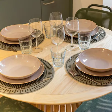 Palazzo Dama - Live Like A Local In Vecchia Apartman