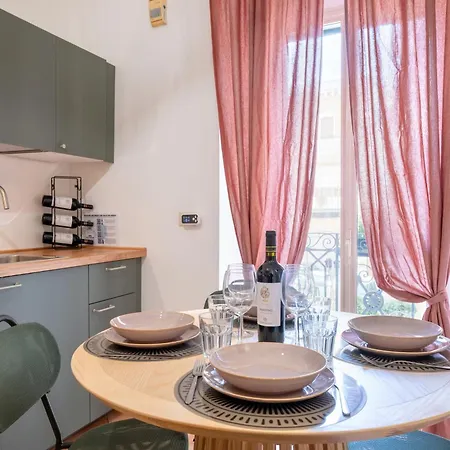 Palazzo Dama - Live Like A Local In Vecchia Apartman *
