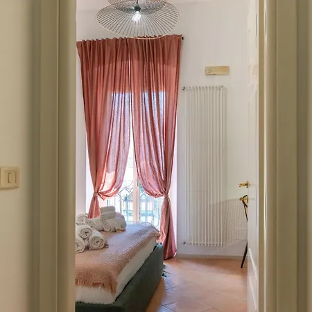 Palazzo Dama - Live Like A Local In Vecchia Apartman Bari